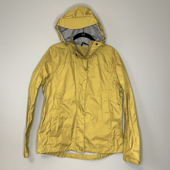 •NWOT• L.L. Bean Trail Model Rain Jacket in Yellow - Picture 2 of 4